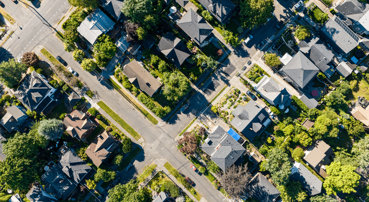 Is the Housing Market Going To Crash? Here’s What Experts Say Simplifying The Market